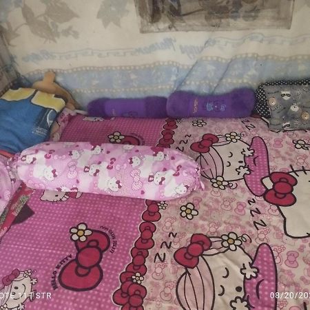 Hellsel Homestay Lamongan Екстер'єр фото